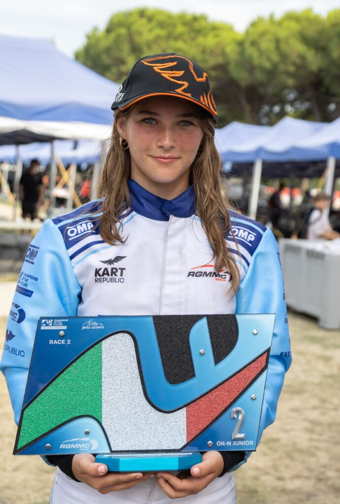 Julia Angelard