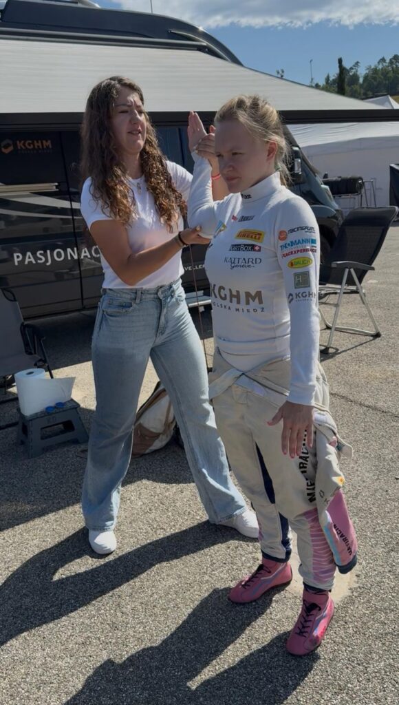 Kornelia Olkucka, Paulina Andrzejewska