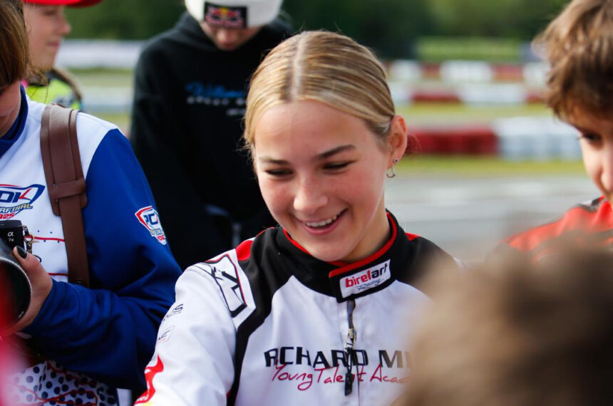 Julia Angelard